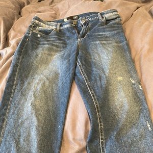 Kut from the cloth .  Naomi Girlfriend ankle straight.